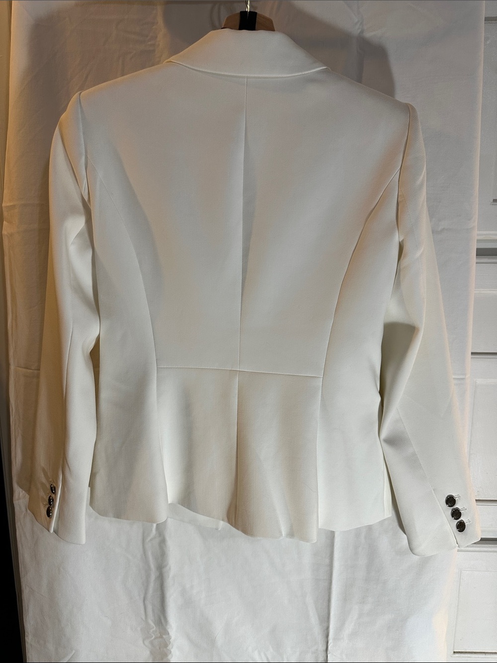 WHBM Women's Double-Breasted White Blazer - Picture 3 of 3